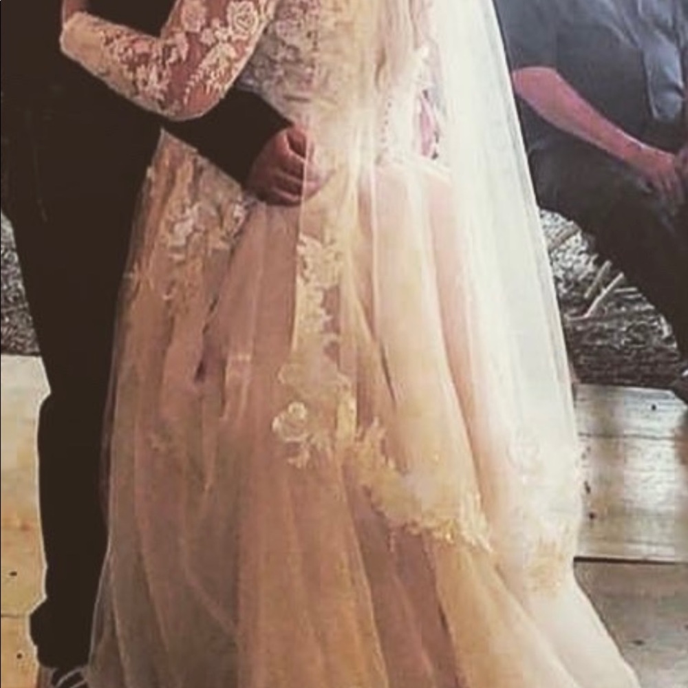 Maggie Sottero Wedding Dress (Raphael)